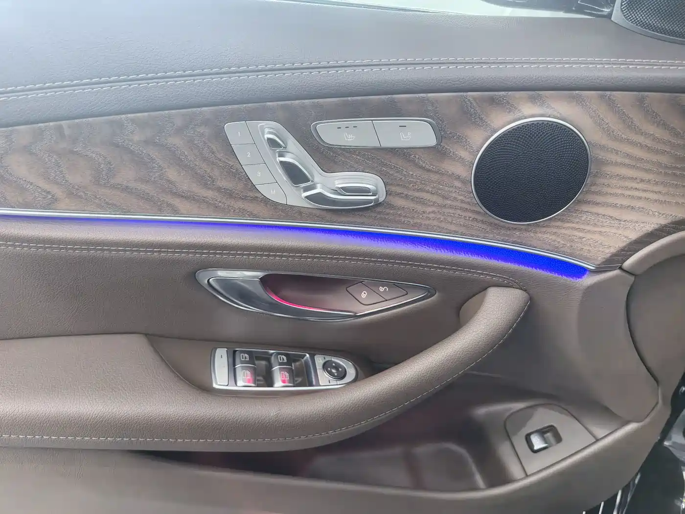 Mercedes-Benz E-Class 2023 Facelift E 300 L Fashion фото 13