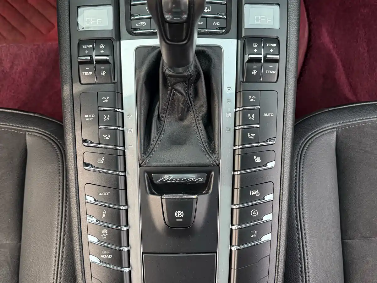 Porsche Macan 2020 Macan 2.0T фото 16