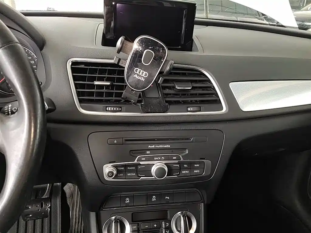 Audi Q3 2016 30 TFSI Heritage Edition Comfort фото 9