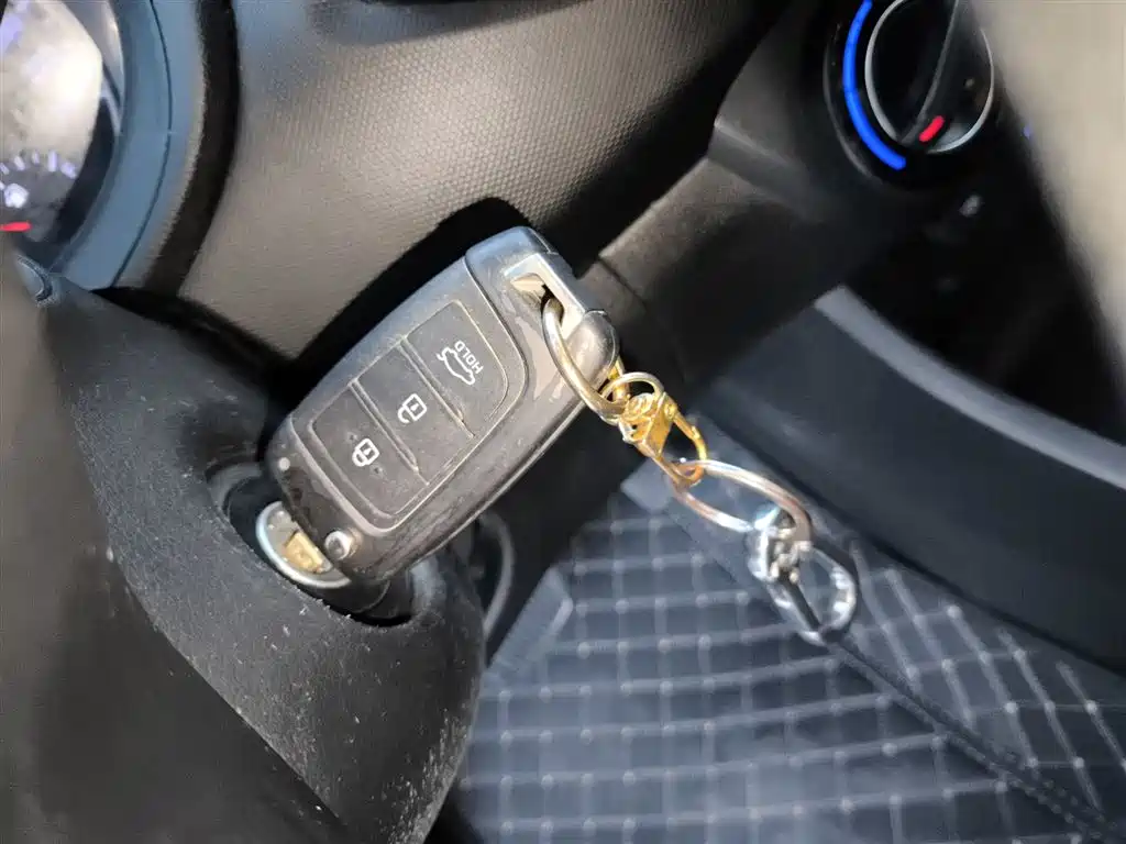Hyundai Elantra 2018 1.6L Auto Joy GL (China V) фото 17