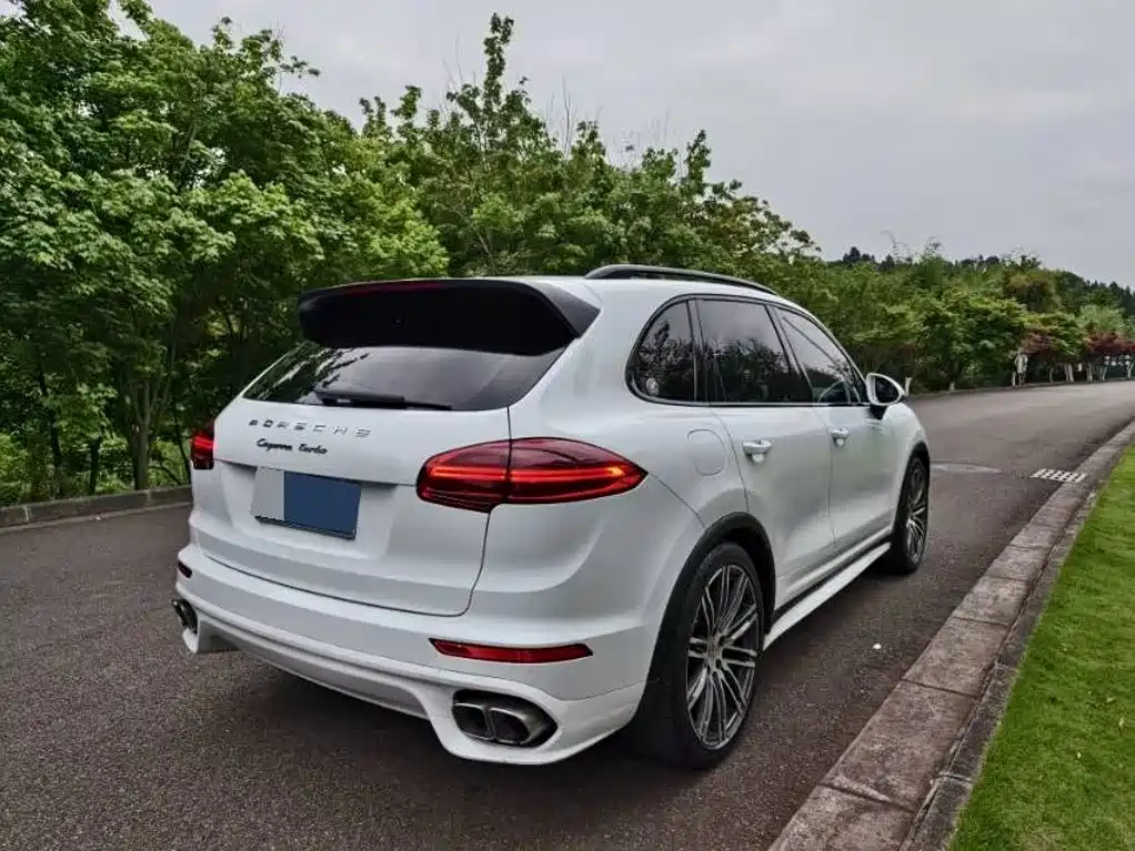 Фото 6 - Porsche Cayenne