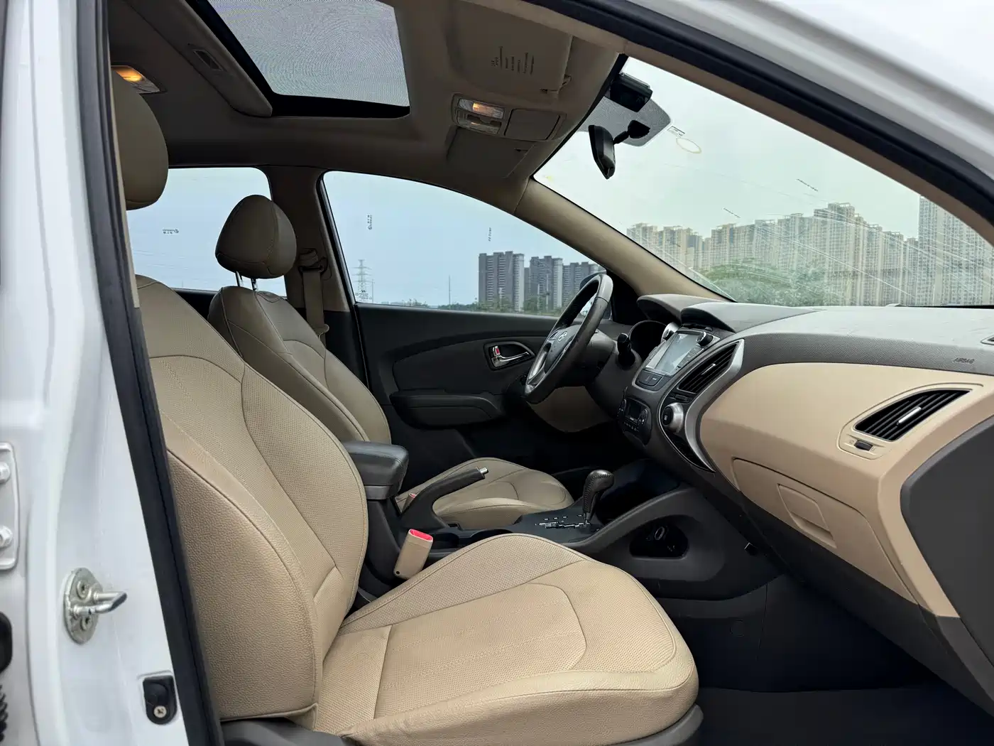 Hyundai Beijing Hyundai ix35 2013 2.0L Auto 2WD Smart GLS China IV фото 10