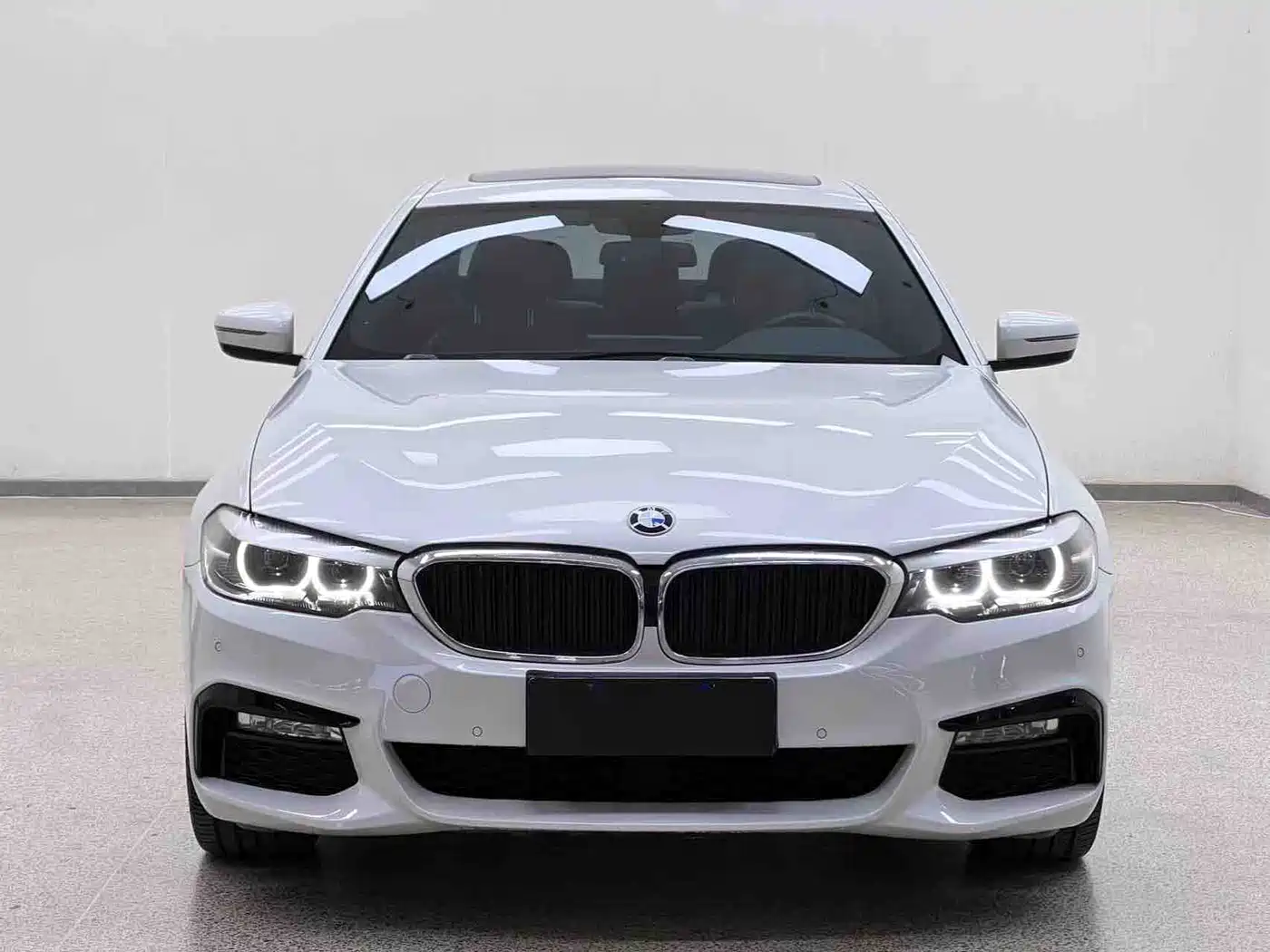BMW 5 Series 2018 Facelift 530Li Exclusive M Sport Package фото 2