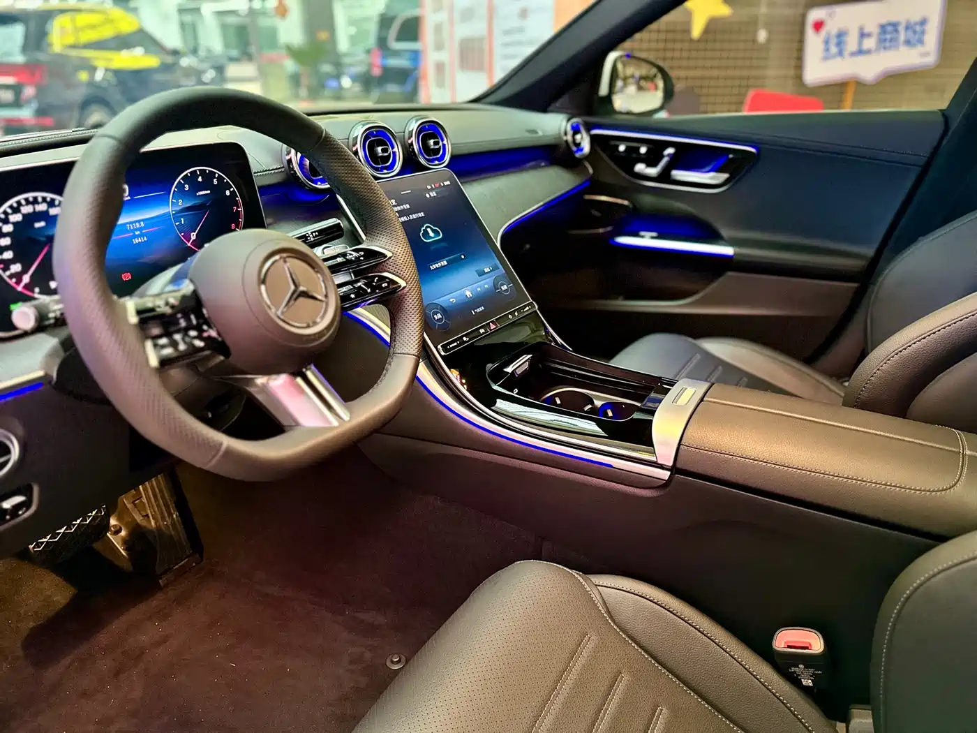 Mercedes-Benz C-Class 2025 Facelift C 260 L Sport Edition фото 4