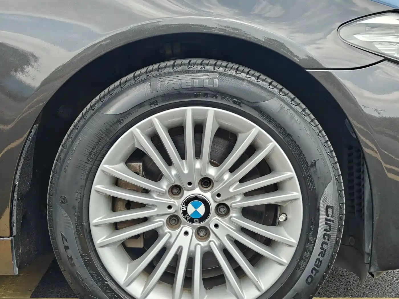 BMW 5 Series 2014 525Li Leading фото 15