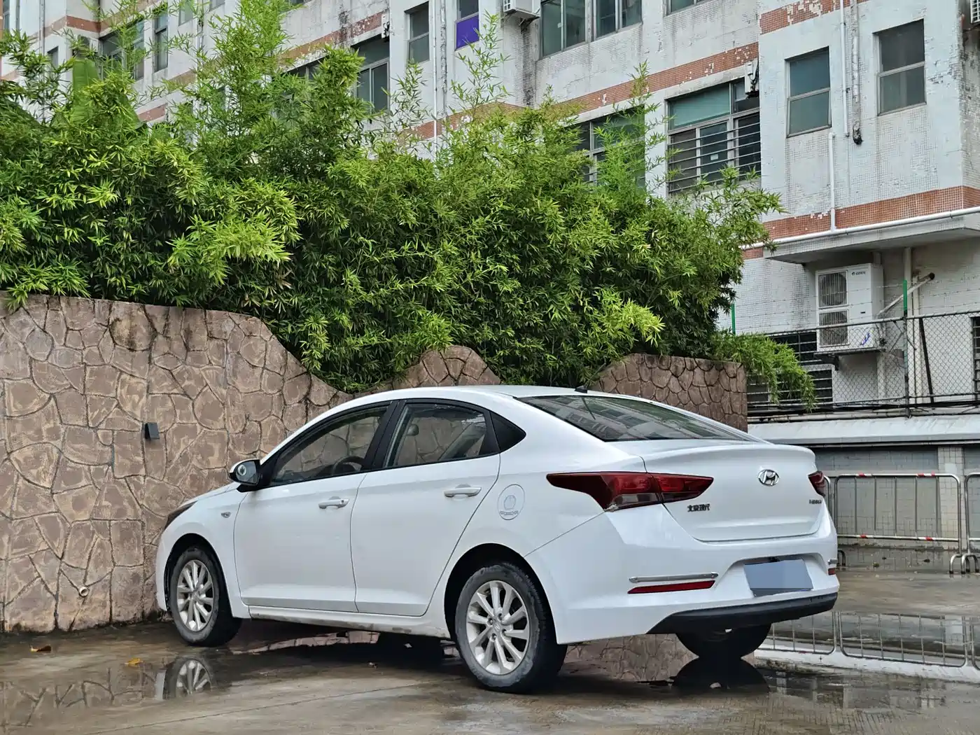 Фото 4 - Hyundai Verna
