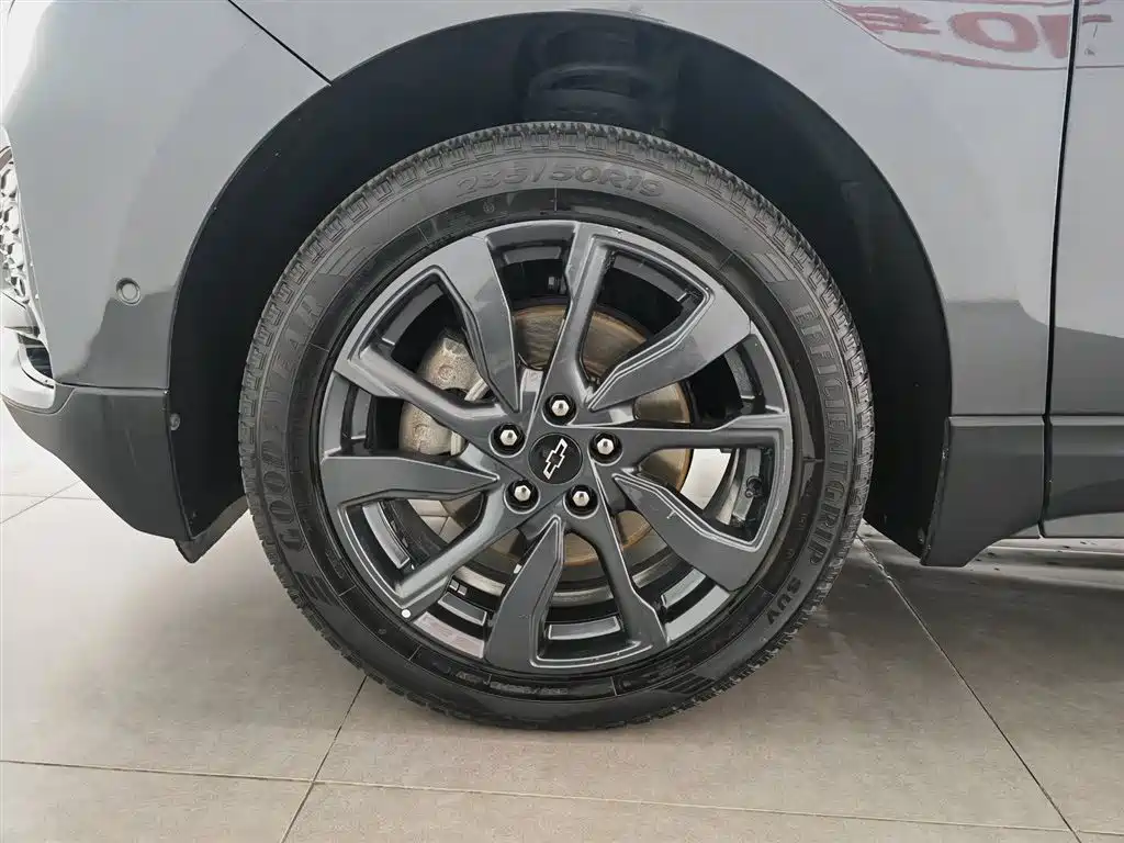 Chevrolet Equinox 2021 550T RS 4WD Intelligent Defender Edition фото 17