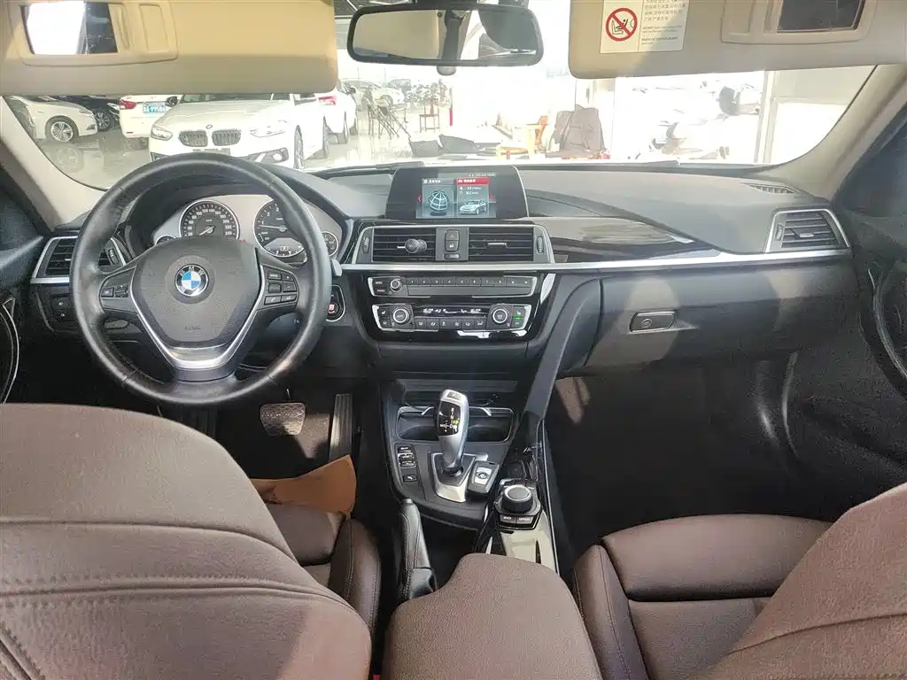BMW 3 Series 2018 320Li Fashion Style фото 3