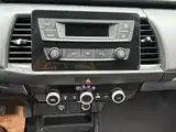 Фото 5 - Honda Fit