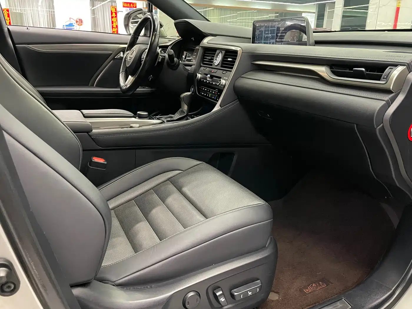 Lexus RX 2016 300 4WD F SPORT Edition China VI фото 26