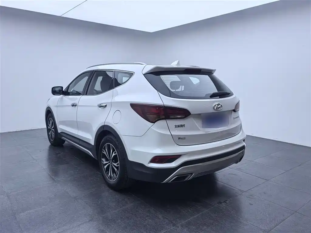 Hyundai Santa Fe 2017 2.0T Automatic 2WD Intelligent 7-Seater фото 18