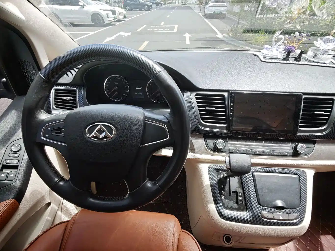 SAIC Maxus Maxus G10 2016 2014 Model Year 2.0T Auto Executive