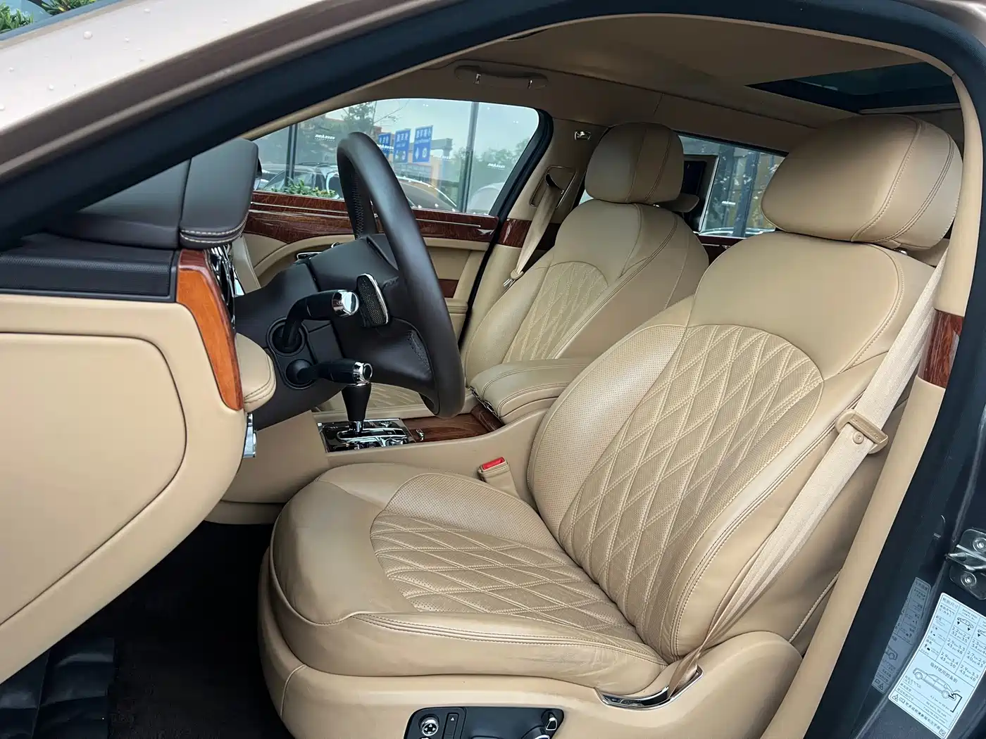 Bentley Mulsanne 2017 6.8T Long Wheelbase фото 6