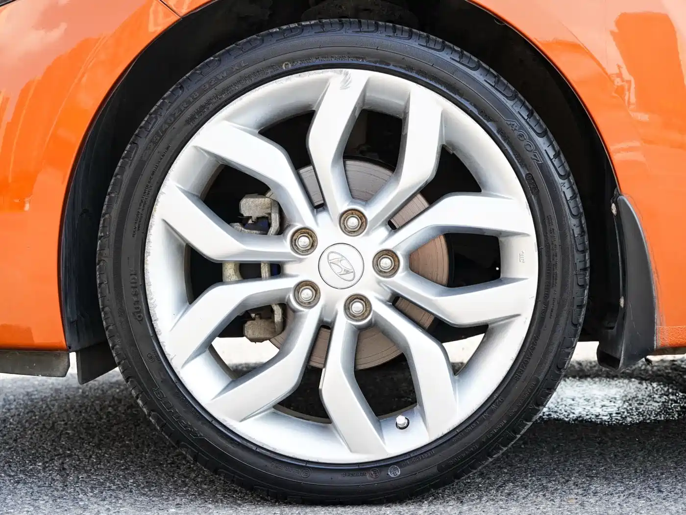 Hyundai Veloster 2015 2011 1.6L Automatic Premium