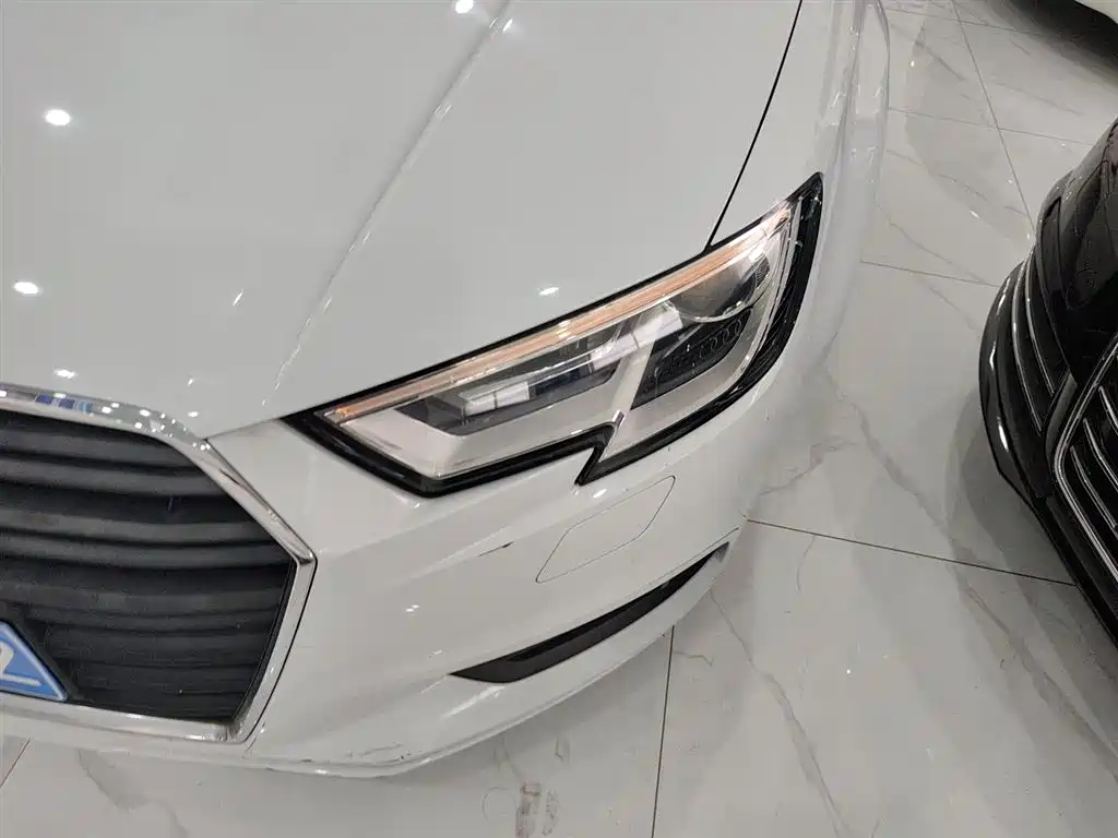 Audi A3 2018 30th Anniversary Limousine 35 TFSI Progressive фото 24