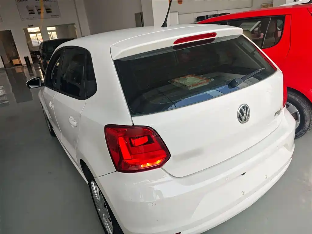 Volkswagen Polo 2018 1.5L Auto Comfort фото 5