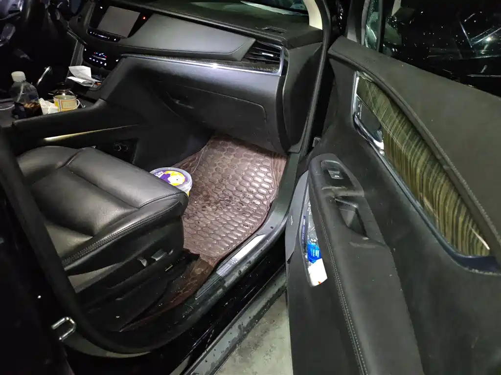 Cadillac XT5 2018 25T Luxury фото 20