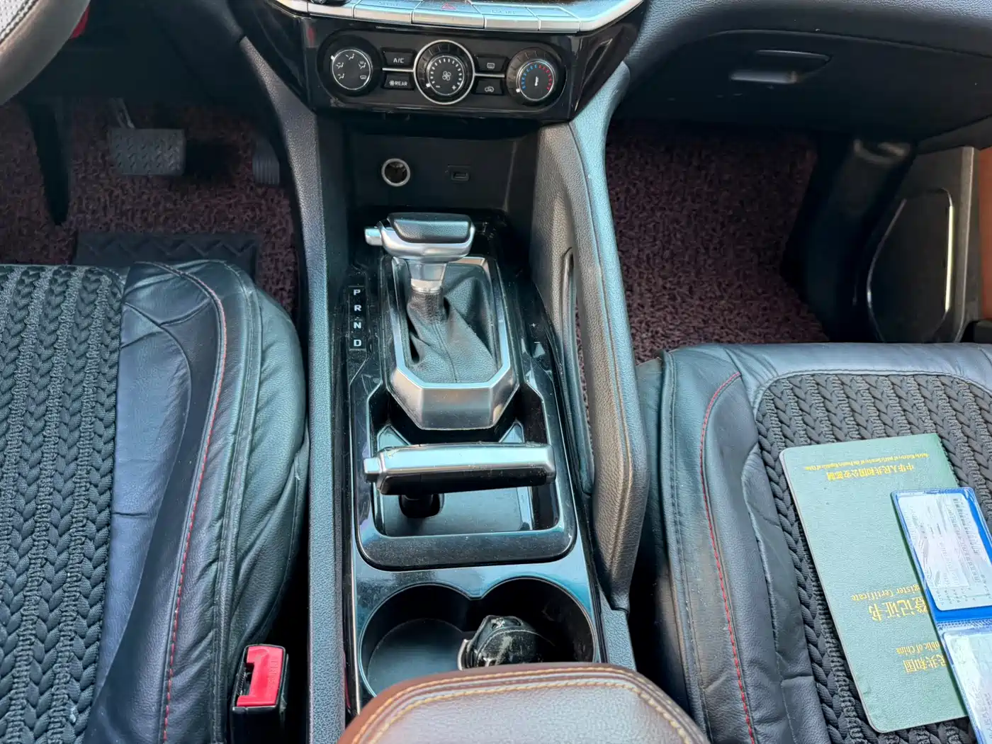 Jiangling Yusheng S350 2016 2016 2.4T Automatic 2WD Diesel Luxury Sunroof 7-seater