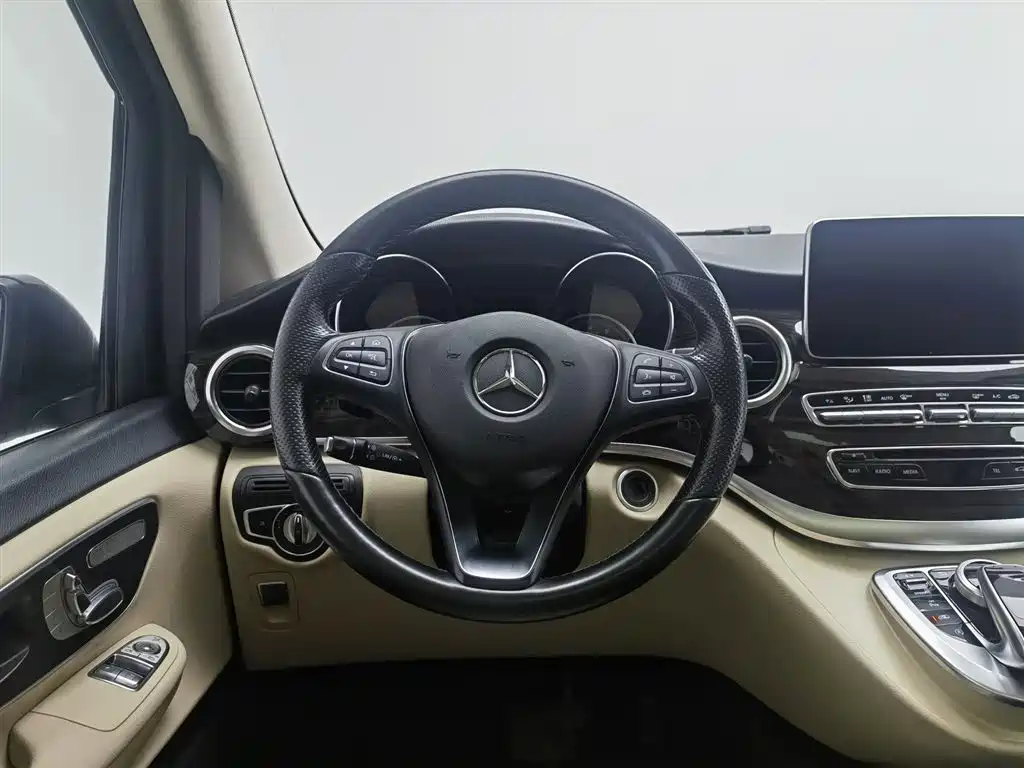 Mercedes-Benz V-Class 2018 V 260 Navigator Edition China VI фото 11