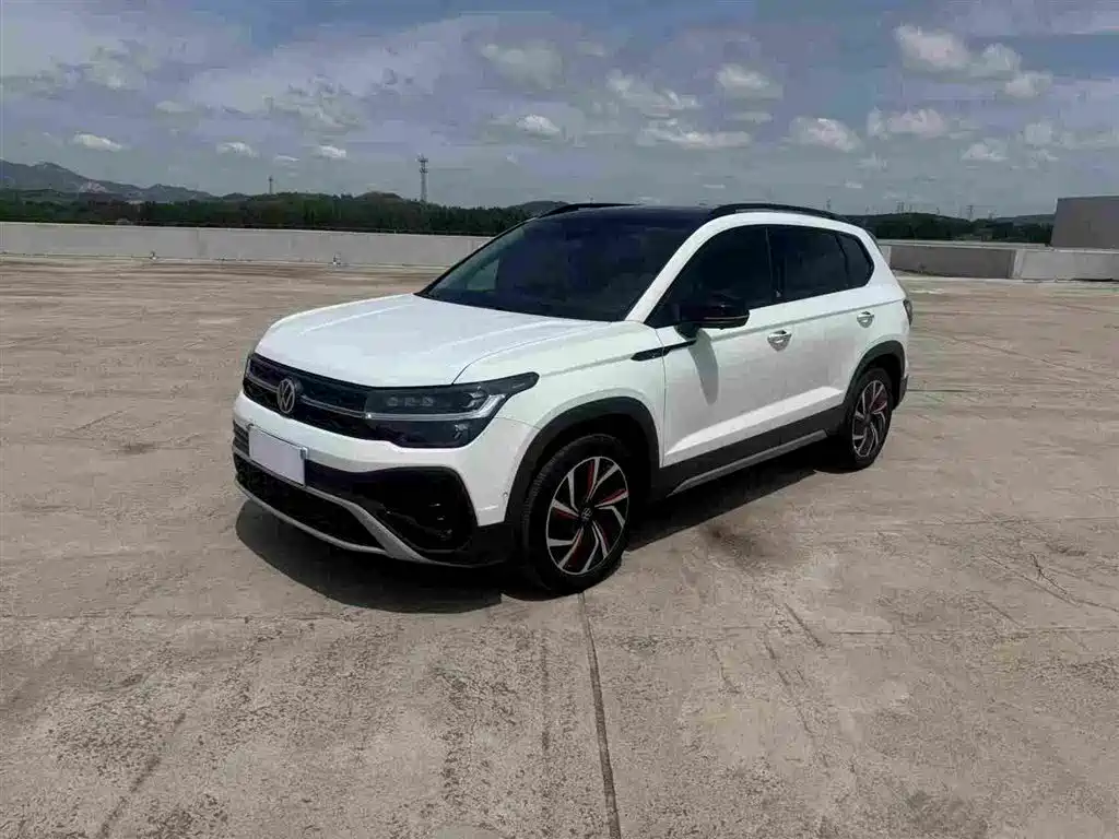 Volkswagen Tharu 2024 300TSI 2WD Moon Premium Edition