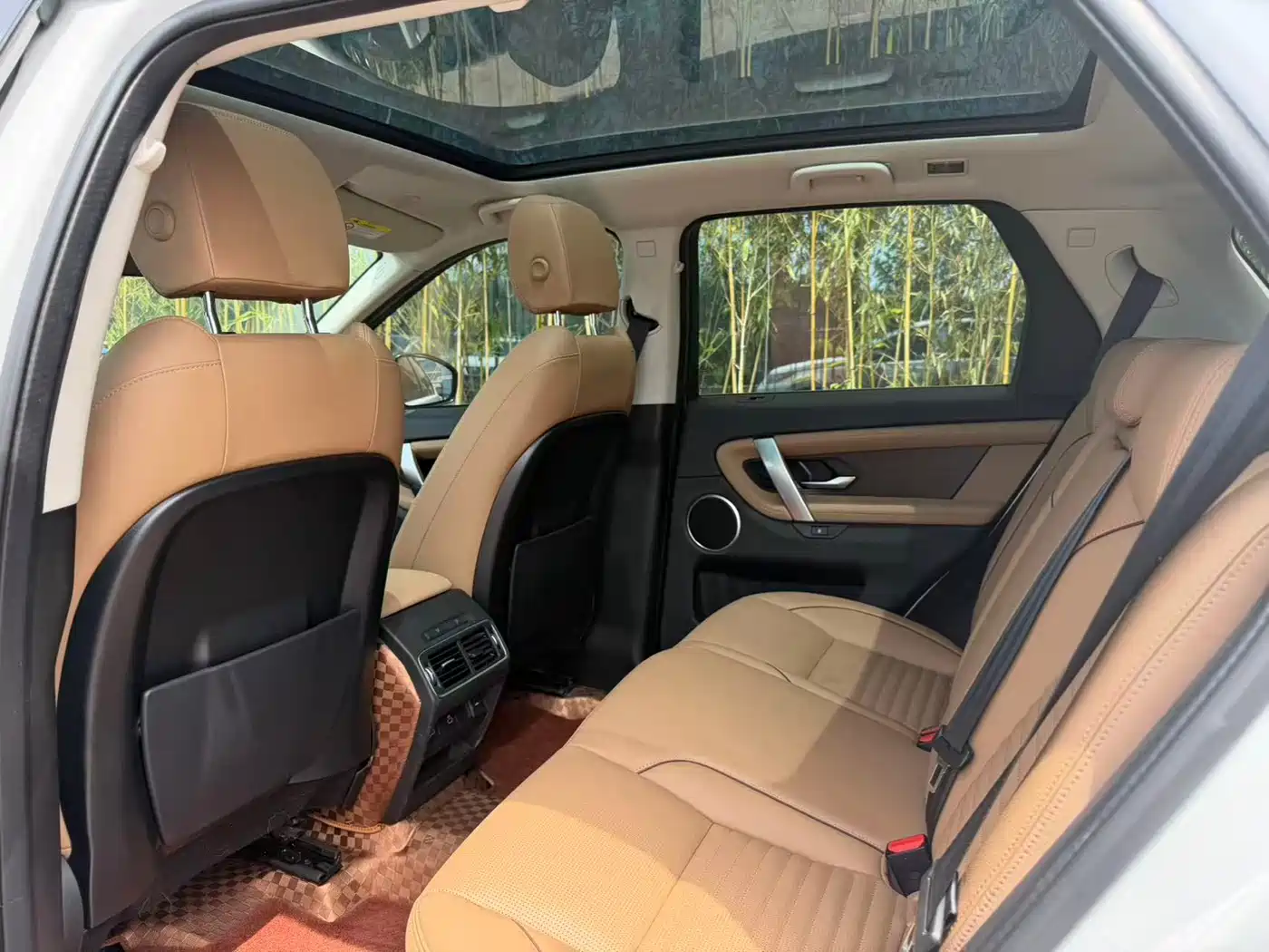 Land Rover Discovery Sport 2023 249PS R-Dynamic SE Performance Technology Version фото 4
