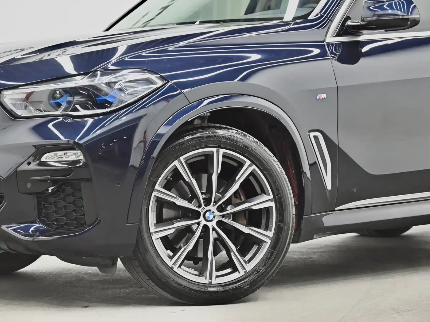 BMW X5 (Import) 2021 xDrive40i M Sport Package фото 27