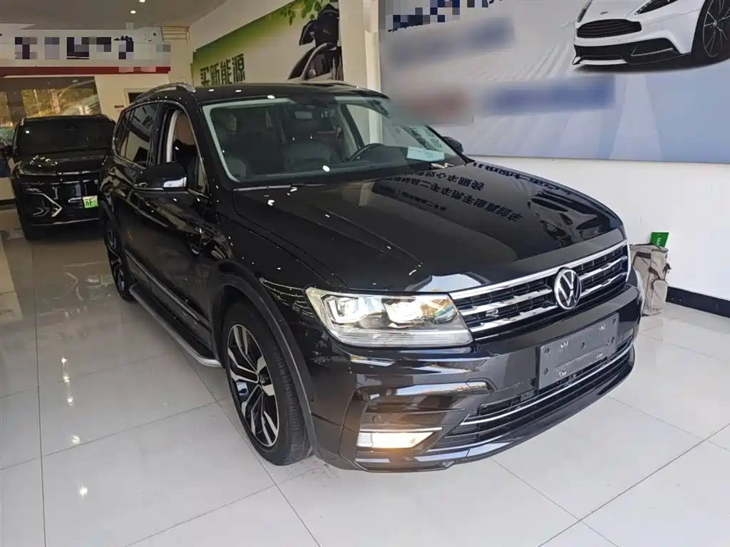 Volkswagen Tiguan L 2021 330TSI Automatic 2WD R-Line Premium фото 22
