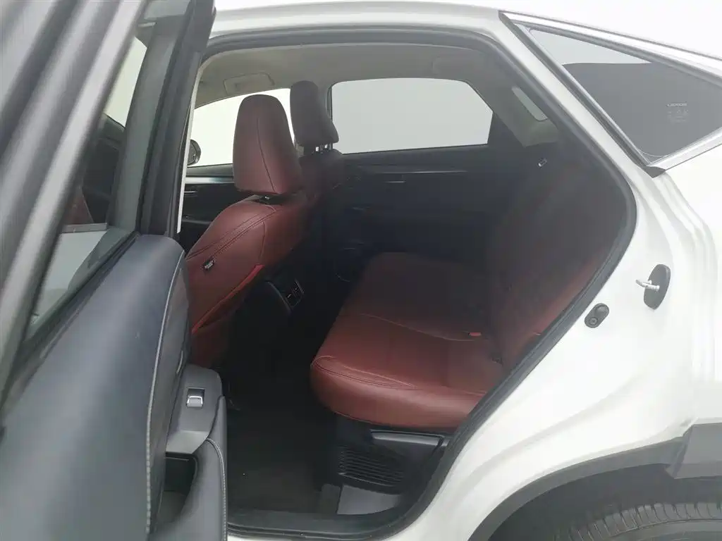 Lexus NX 2017 200 FWD Sharp Edition фото 15