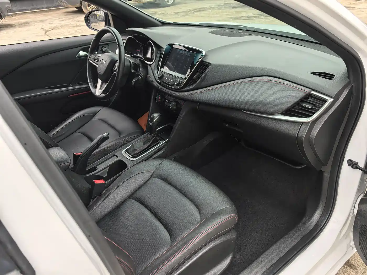 Chevrolet Monza 2019 RS 330T Auto Smooth Edition China VI фото 10