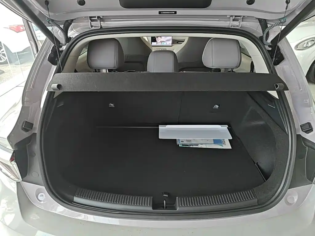 MG MG4 EV 2025 2025 Base Model