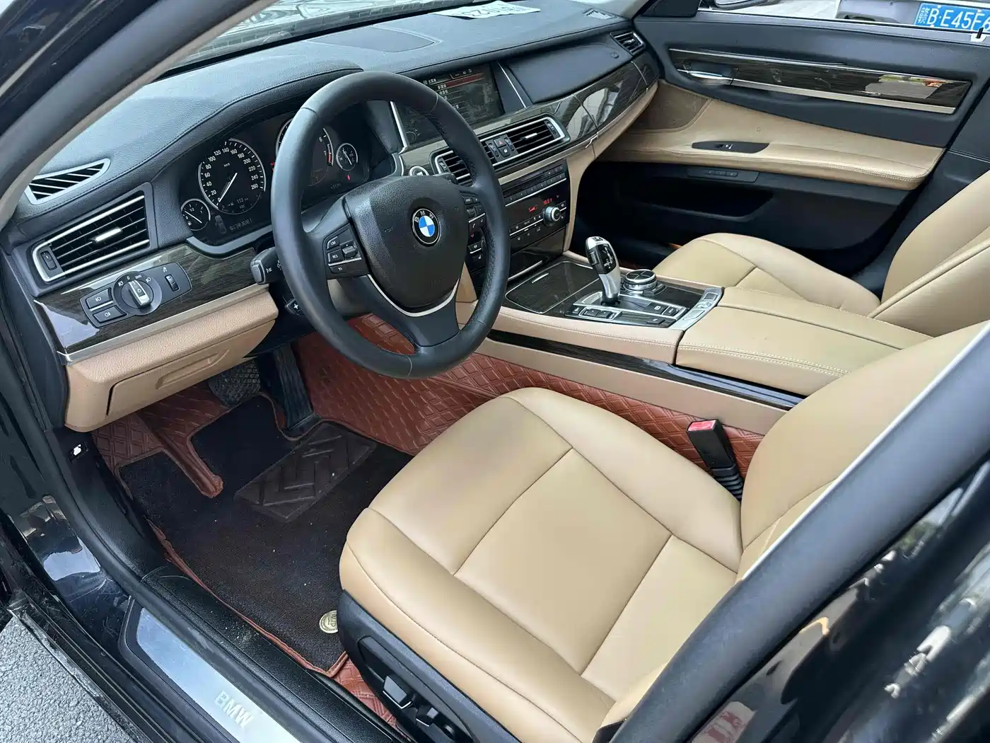 BMW 7 Series 2013 Model 730Li Leading фото 7