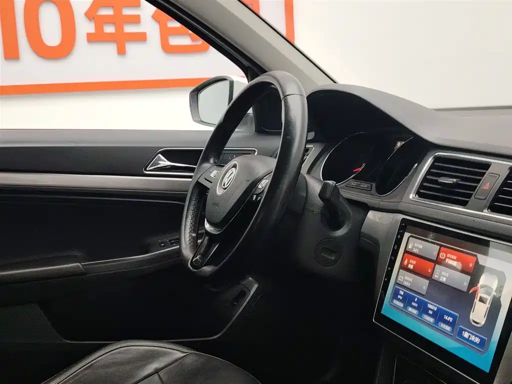 Volkswagen Lavida 2017 1.6L Manual Comfort Edition фото 22