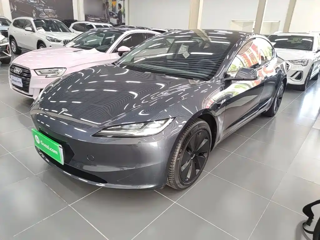 Tesla Model 3 2023