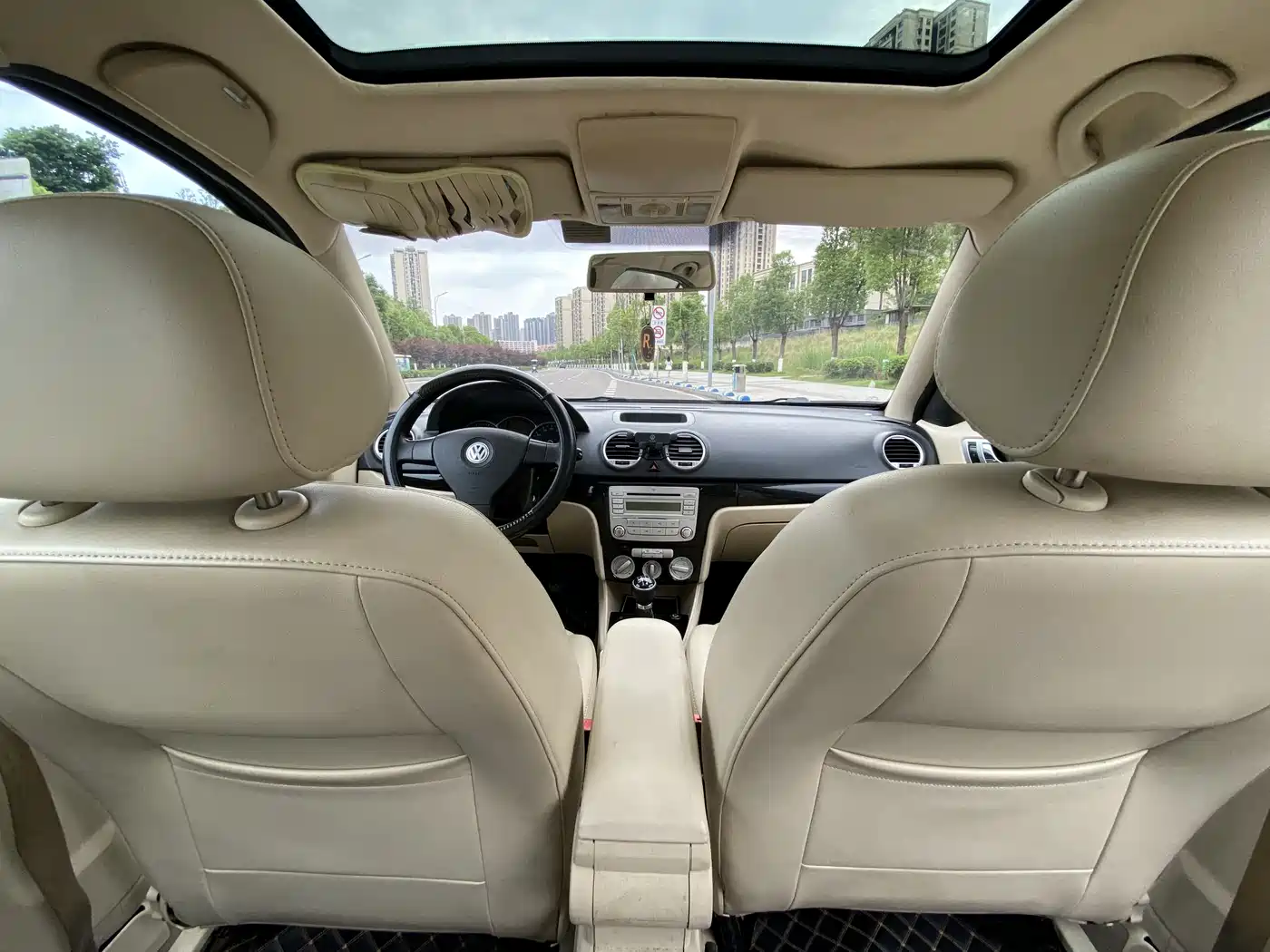 Volkswagen Lavida 2008 Model 1.6L Manual Pinyou Edition фото 25