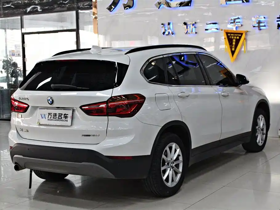 BMW X1 2019 sDrive18Li Fashion Model фото 15