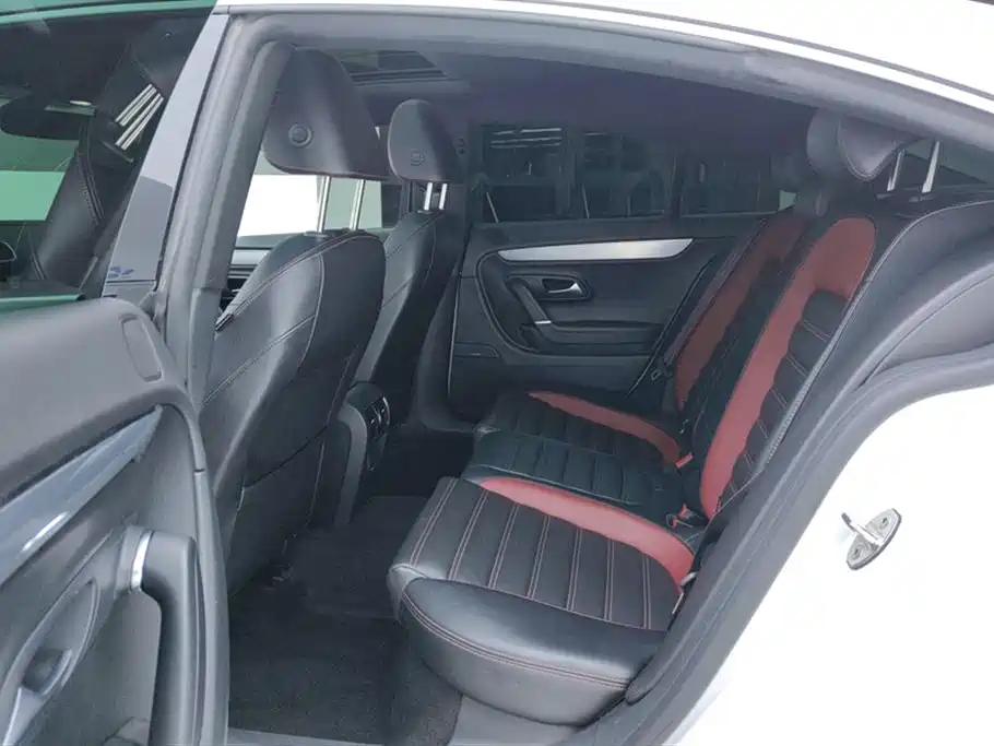 Volkswagen FAW-Volkswagen CC 2018 1.8TSI Luxury фото 11