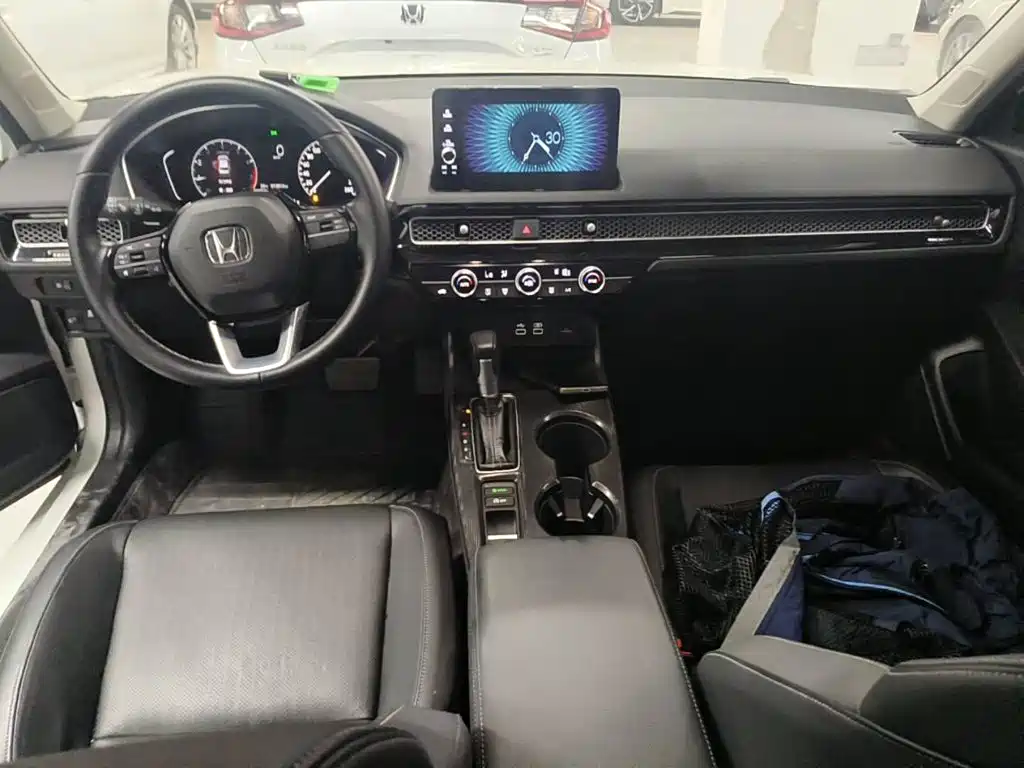 Фото 11 - Honda Civic
