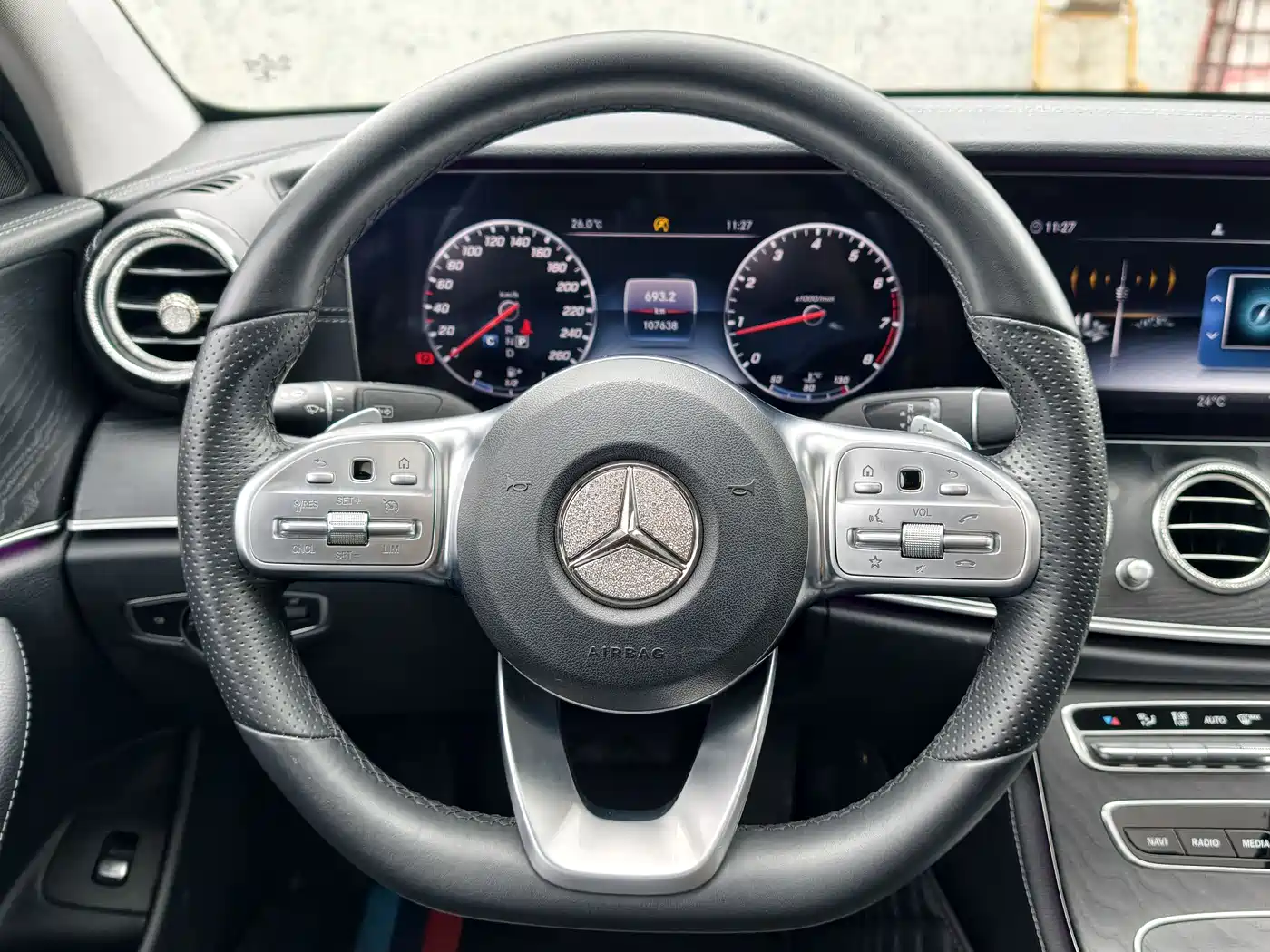 Mercedes-Benz E-Class 2019 E 200 L Sport фото 5