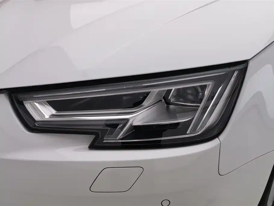 Audi A4L 2018 30th Anniversary 40 TFSI Progressive фото 5