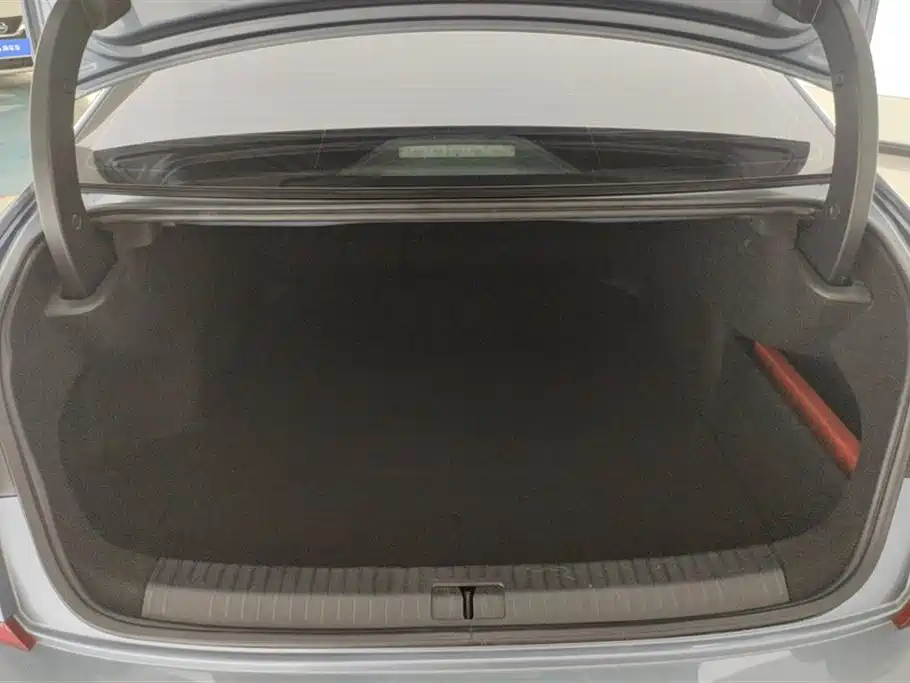 Volkswagen Passat 2022 330TSI Elite Edition фото 4