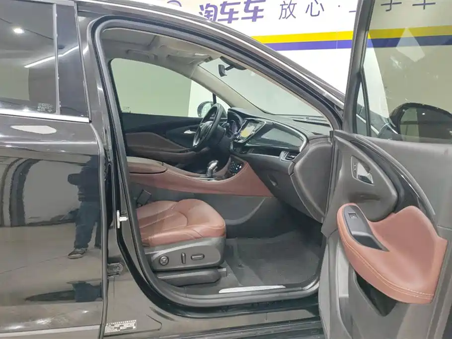 Buick Envision Plus 2020 20T FWD Luxury фото 8