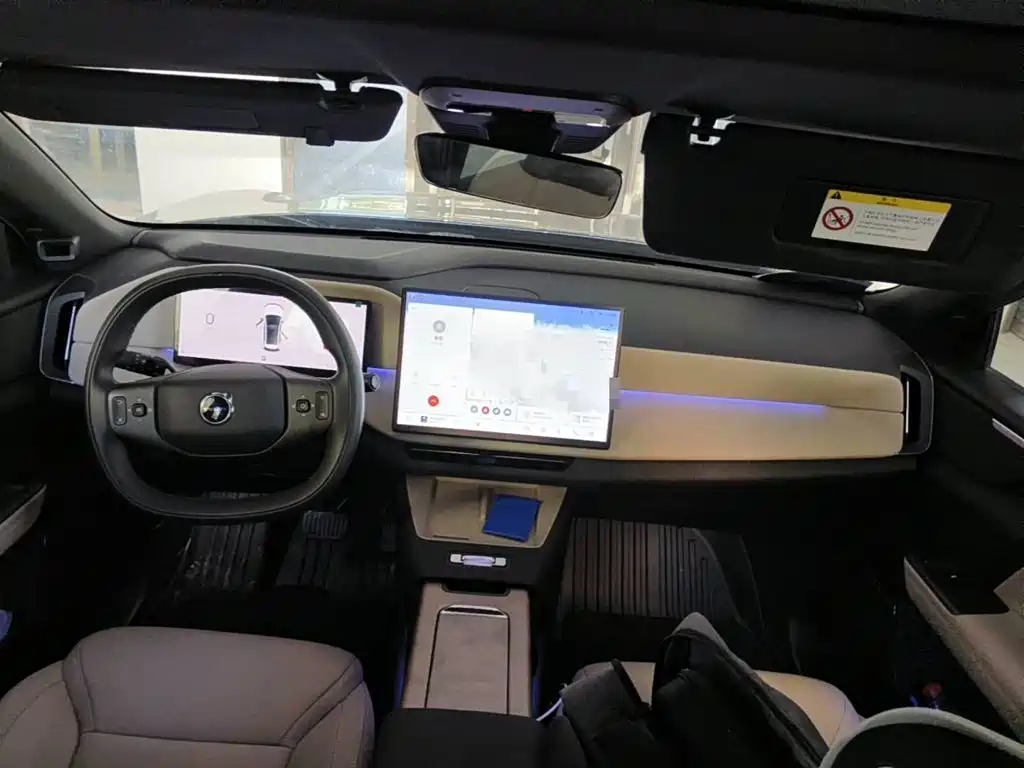 Фото 12 - Volvo XC70 Plug-in Hybrid