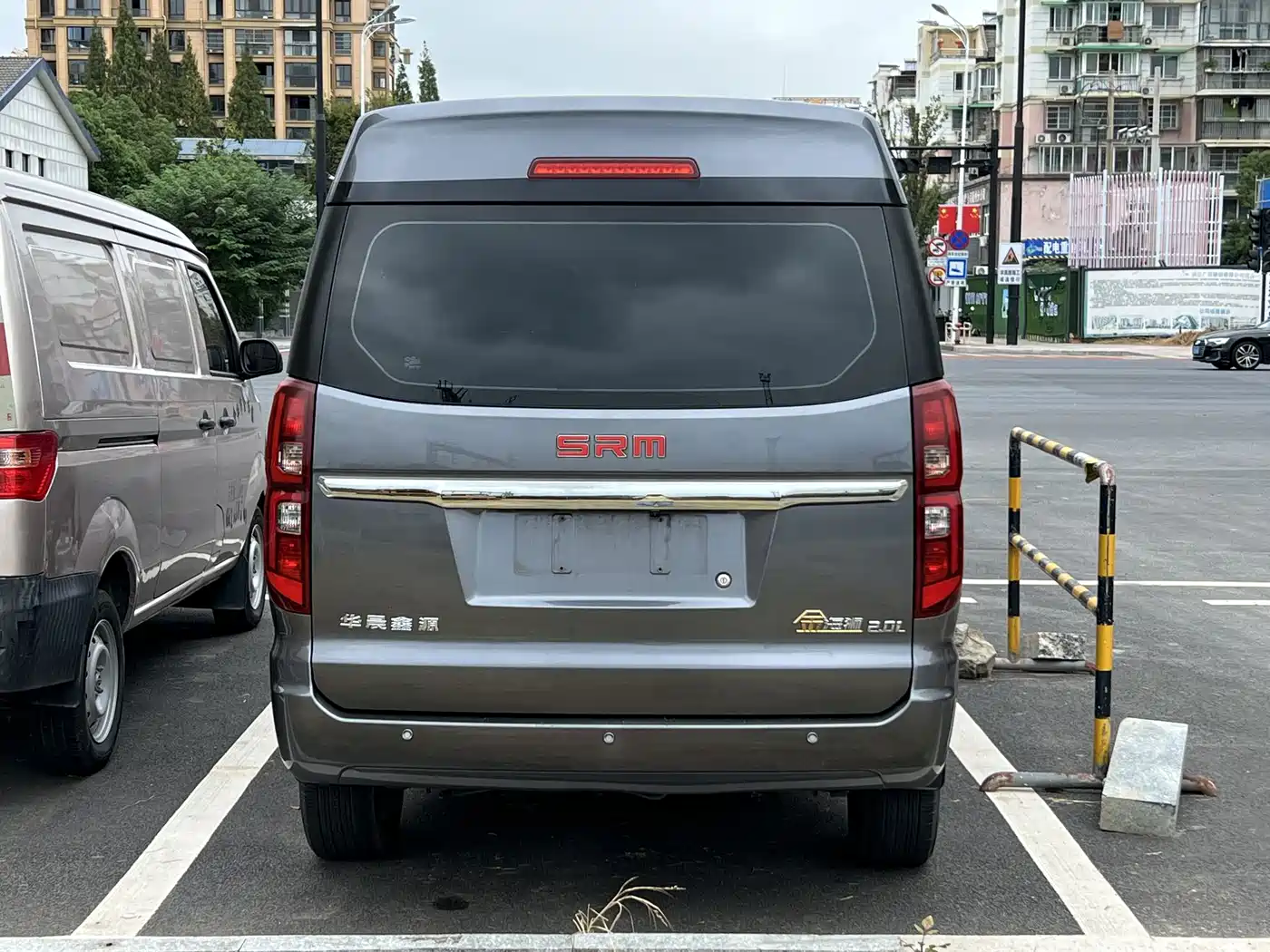 Jinbei Golden Sea Lion Classic 2021 2021 2.0L Travel Lion Passenger Van 7-seater
