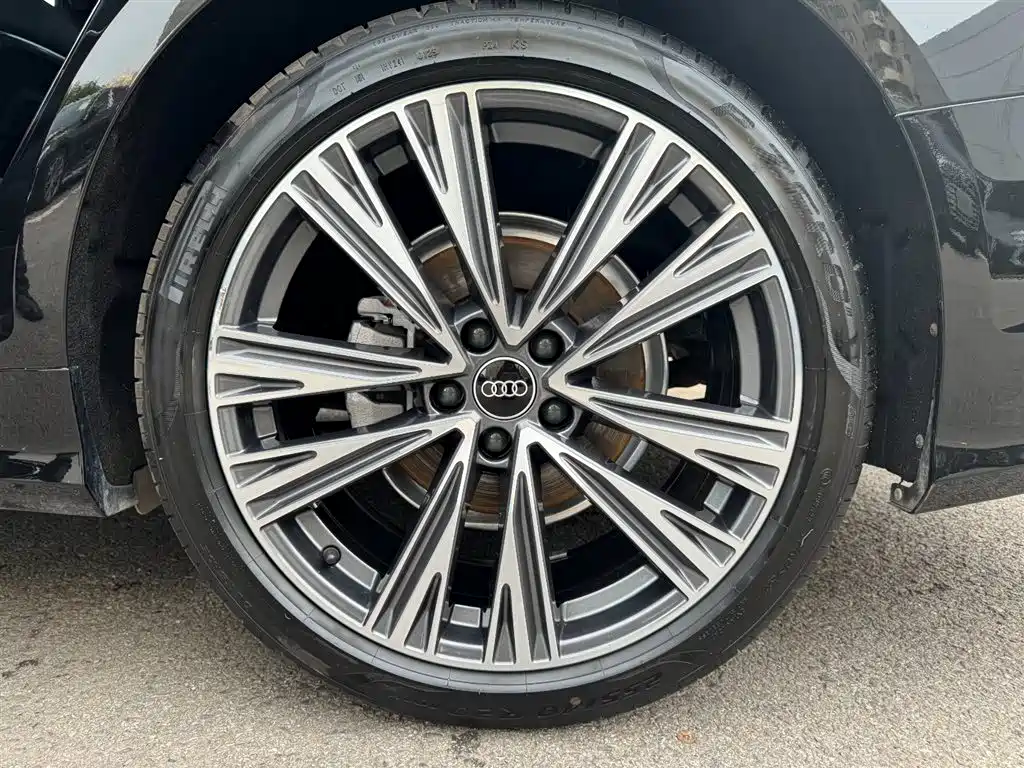 Audi A6L 2025 Model Year Facelift 40 TFSI Luxury Sport фото 17