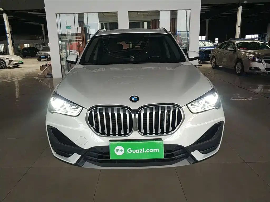 BMW X1 2022 sDrive25Li Leading фото 3