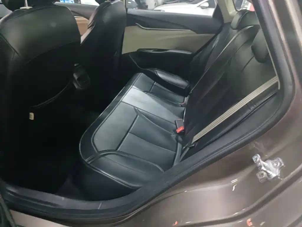 Фото 17 - Buick Excelle