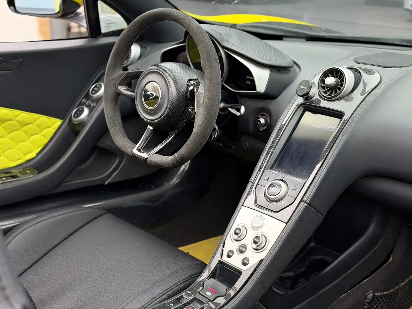 McLaren 12C 2013 3.8T SPIDER 50th Anniversary Edition фото 13