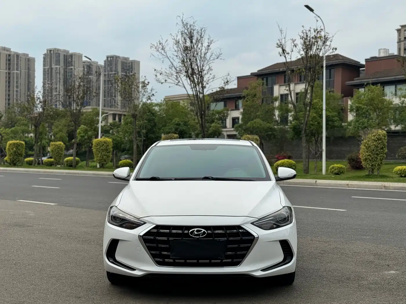 Hyundai Elantra 2020 1.5L CVT Smart Style·Elite фото 2