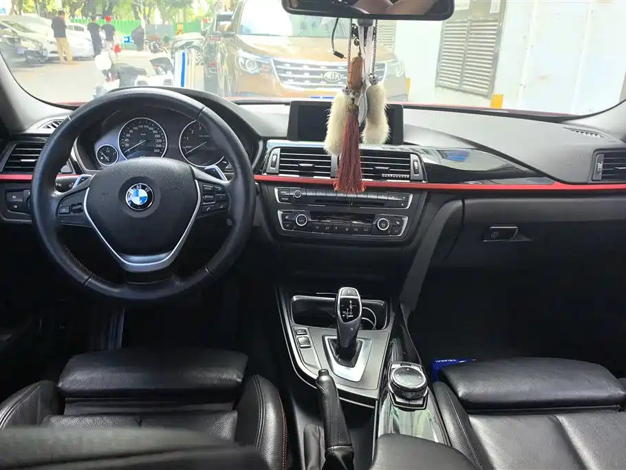 BMW 3 Series 2014 320i Sport Design Package фото 12