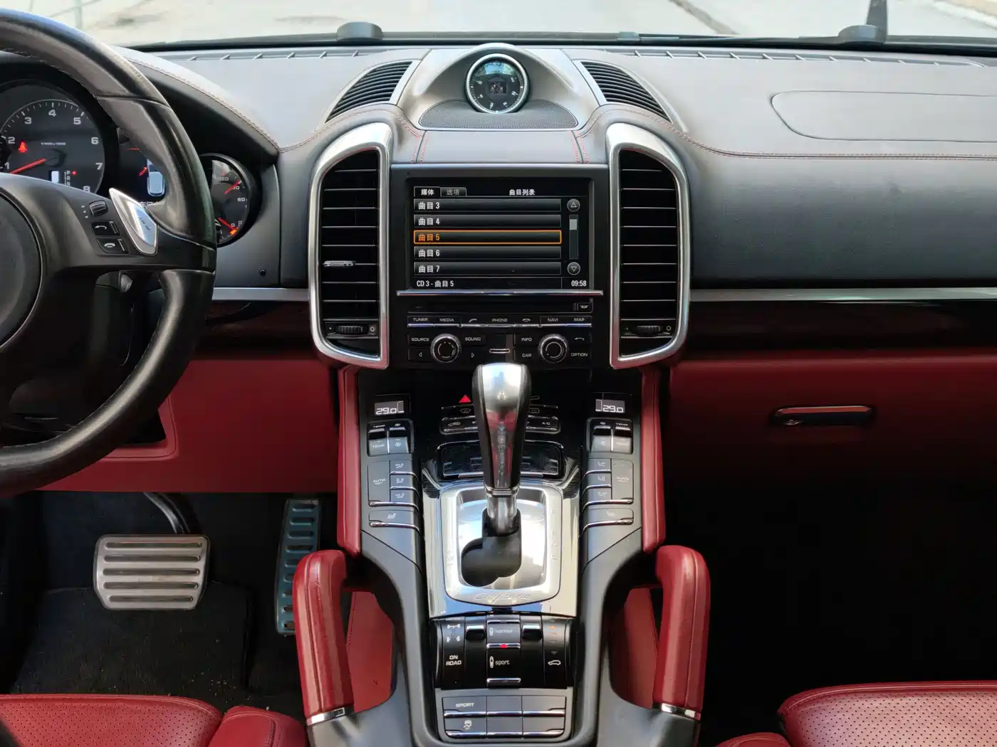 Porsche Cayenne 2014 Cayenne Platinum Edition 3.0T фото 18